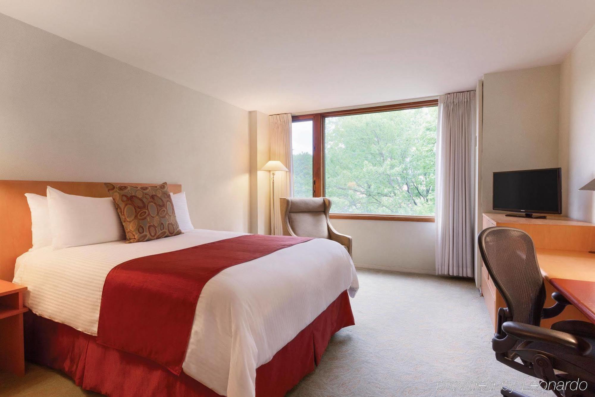ホテル Palisades Premier Conference Center エクステリア 写真
