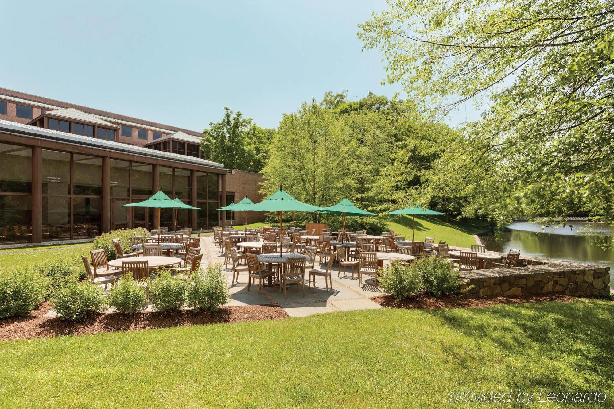 ホテル Palisades Premier Conference Center エクステリア 写真